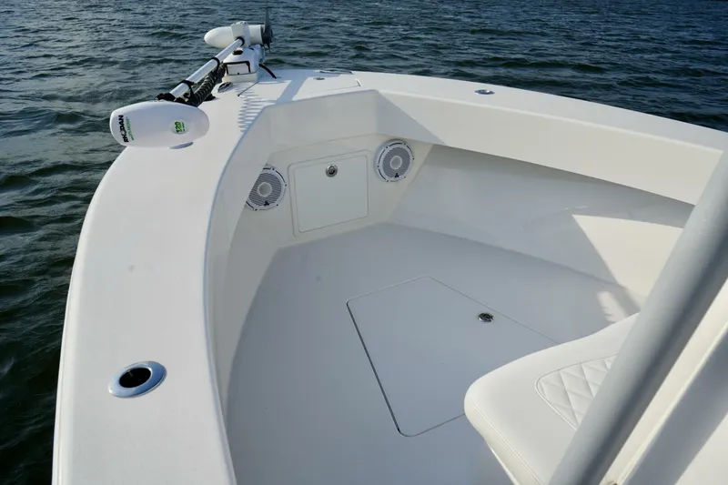 Slide: The Image of Bow with Trolling Motor 2024 Reef Runner 23 Center Console - 5205080