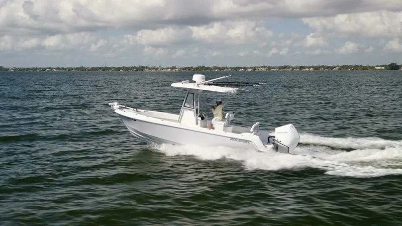 Slide: The Image of Reef Runner 23 - Profile 2024 Reef Runner 23 Center Console - 7654904