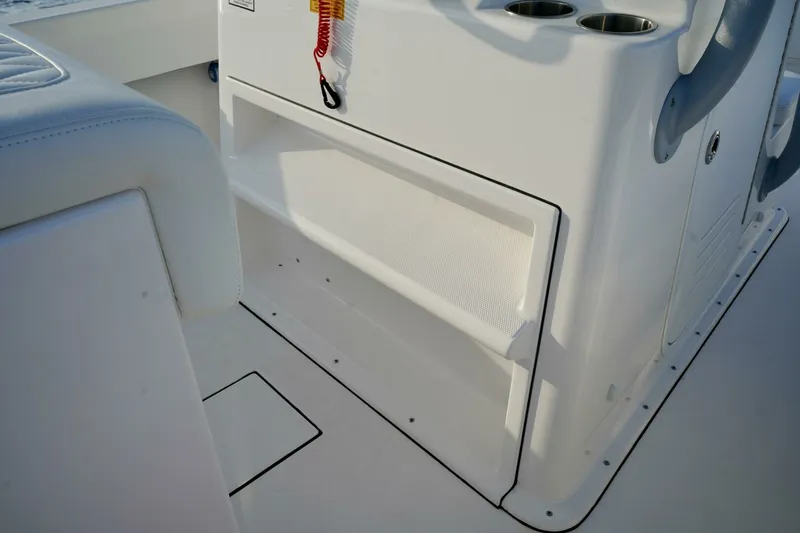 Slide: The Image of Reef Runner 23 - Deck Equipment 2024 Reef Runner 23 Center Console - 7654899