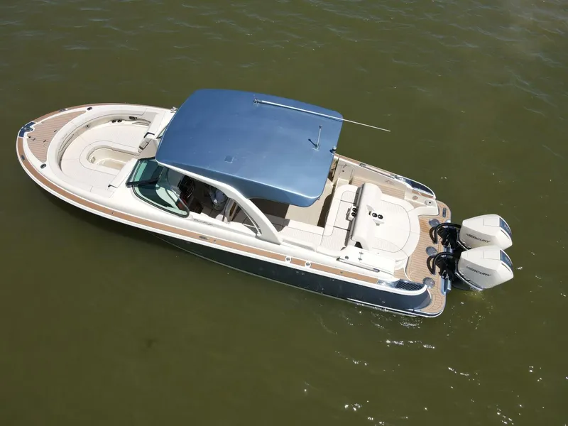 Slide: The Image of 2023 Chris-Craft 31 Launch GT - 5205189