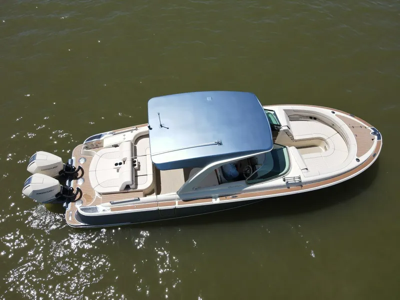 Slide: The Image of 2023 Chris-Craft 31 Launch GT - 5205190