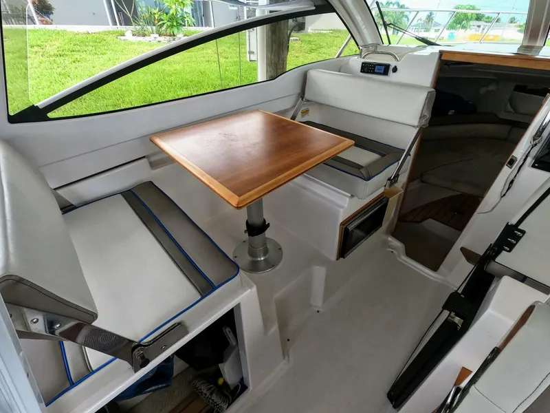 Slide: The Image of 05 Dinette   2017 Cutwater 242 Sport Coupe (1) - 5206456