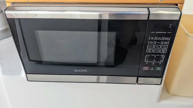 Slide: The Image of 05 Dinette   2017 Cutwater 242 Sport Coupe (4) - 5206461