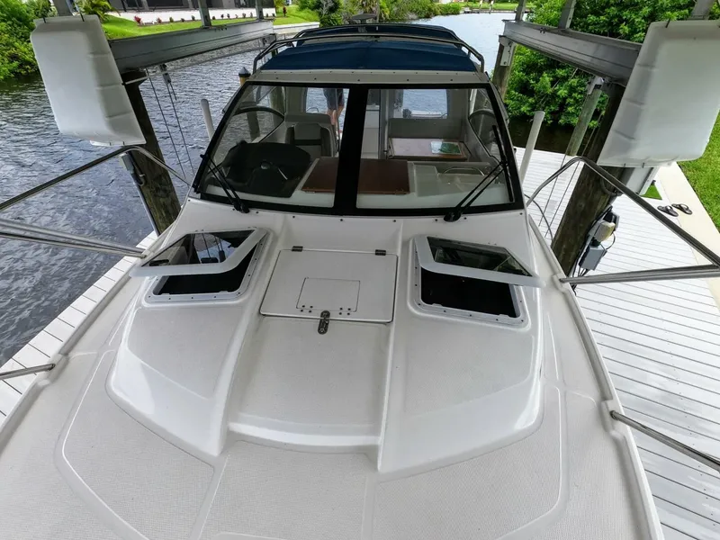 Slide: The Image of 15 Bow   2017 Cutwater 242 Sport Coupe (2) - 5206479