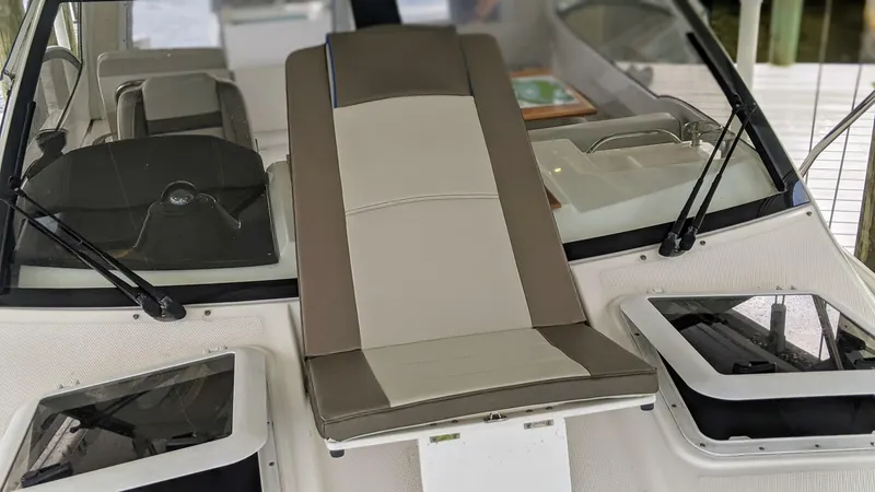 Slide: The Image of 15 Bow   2017 Cutwater 242 Sport Coupe (3) - 5206481