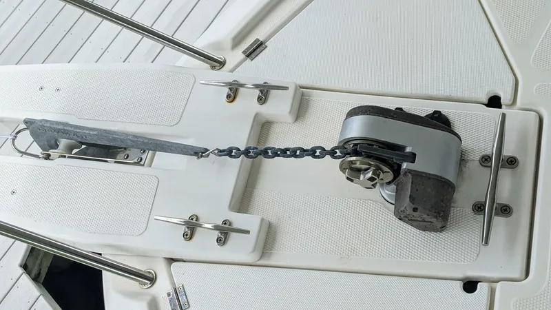 Slide: The Image of 15 Bow   2017 Cutwater 242 Sport Coupe (4) - 5206483