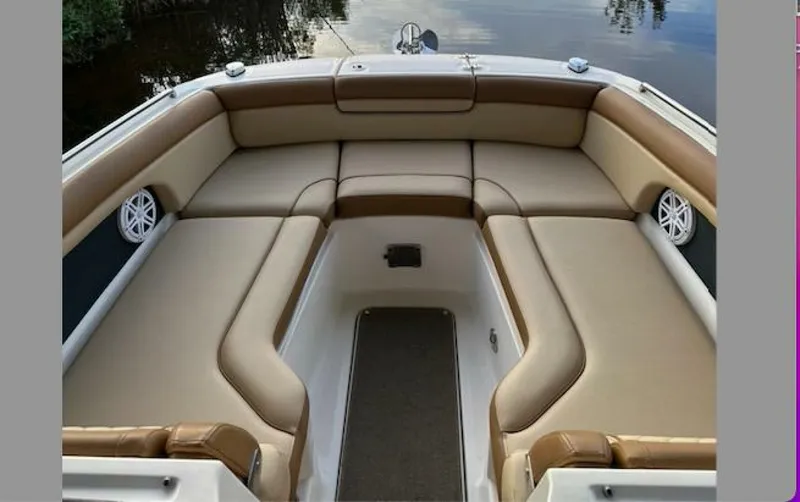 Slide: The Image of Sea Ray SDX 270 Outboard 2015 - 5213497