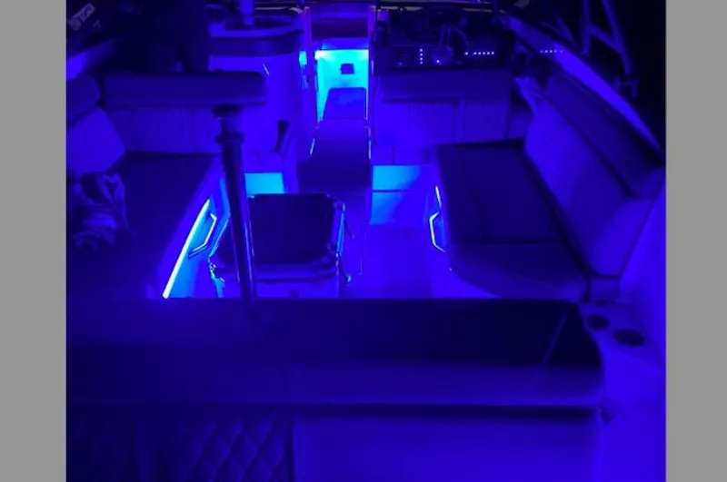 Slide: The Image of Sea Ray SDX 270 Outboard 2015 - 5213501