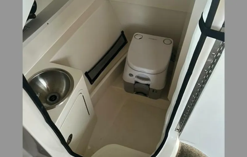 Slide: The Image of Sea Ray SDX 270 Outboard 2015 - 5213502