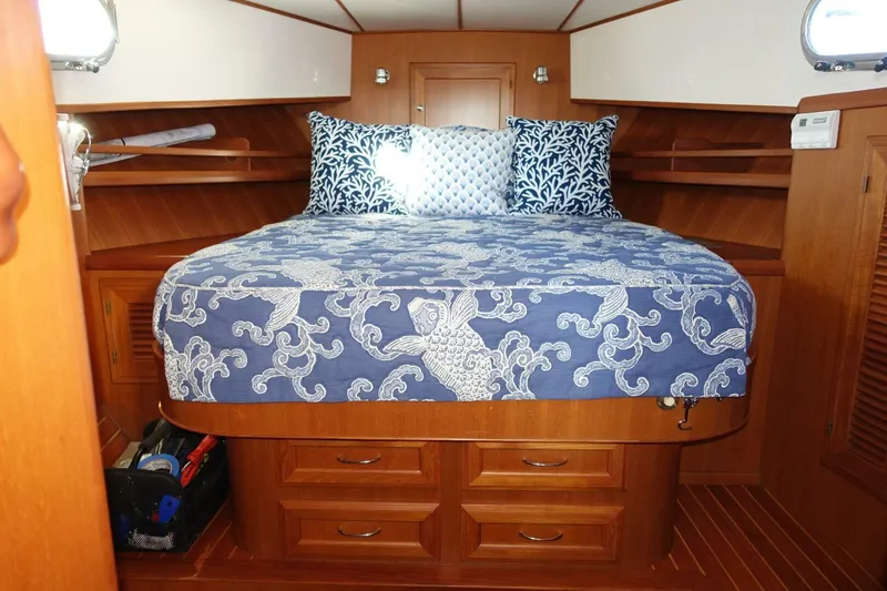 Slide: The Image of Mariner 35 Flybridge Sedan 2007 - 5207743