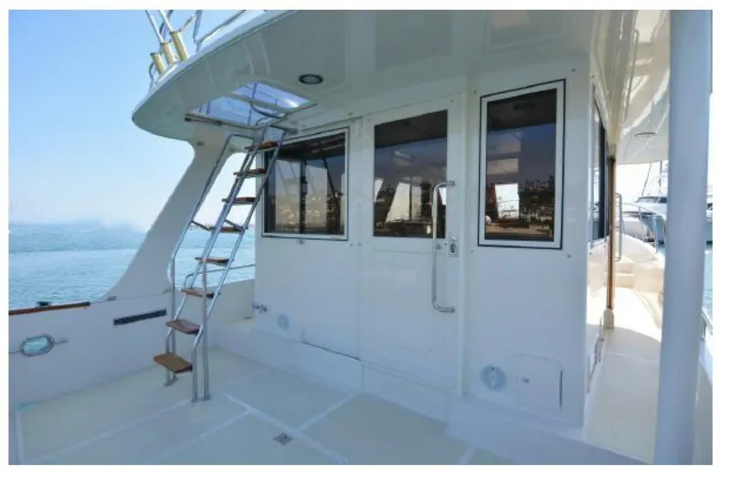 Slide: The Image of Mariner 35 Flybridge Sedan 2007 - 5207744