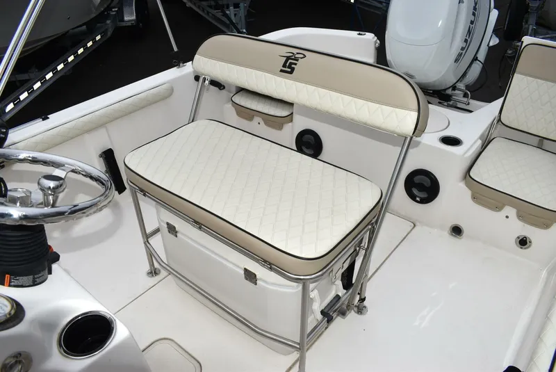 Slide: The Image of Carolina 19LS 2022 - 5212426