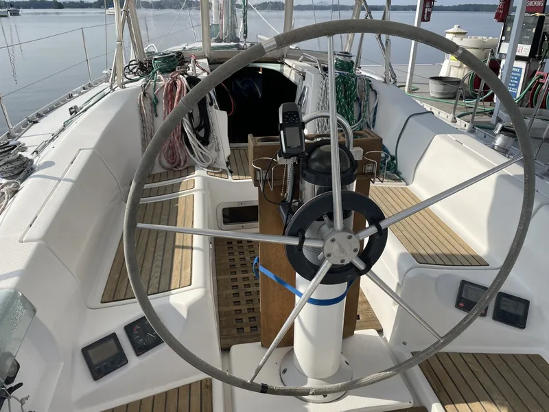 Slide: The Image of Beneteau 38 1991 - 7141115