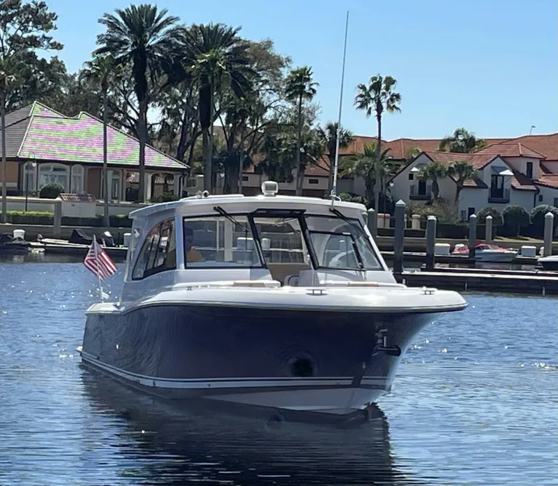 Slide: The Image of 33 Southport Miss Sue- Profile 2022 Southport 33 320 DC Miss Sue - 5214440