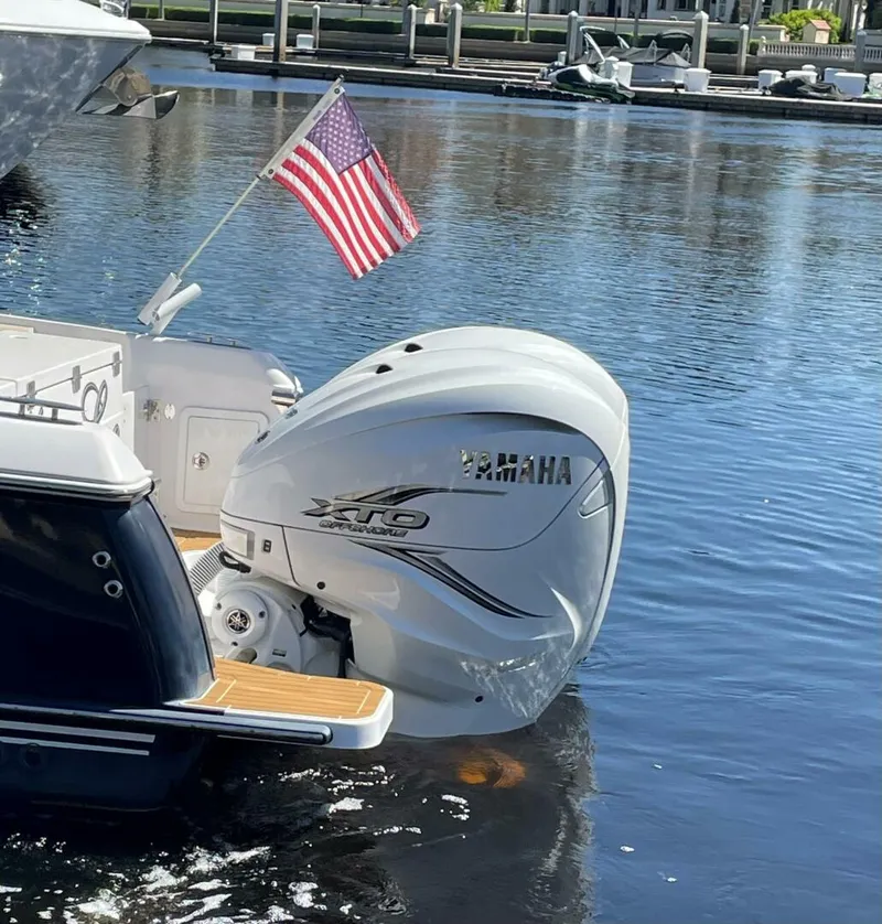 Slide: The Image of 33 Southport Miss Sue- Engines 2022 Southport 33 320 DC Miss Sue - 5214442