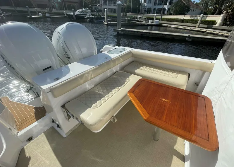 Slide: The Image of 33 Southport Miss Sue- Cockpit 2022 Southport 33 320 DC Miss Sue - 5214445