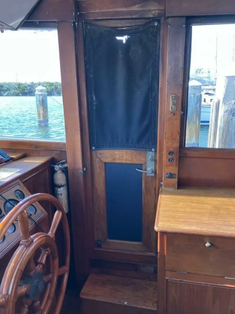 Slide: The Image of Grand Banks 36 1989 - 5214652