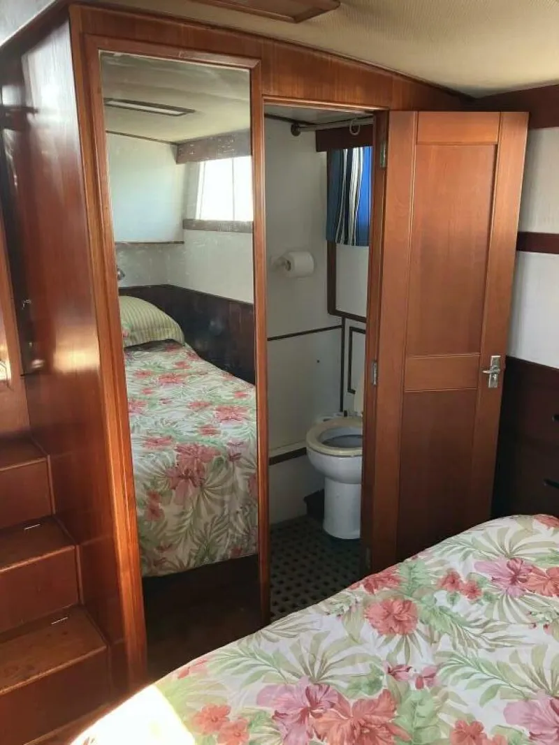 Slide: The Image of Grand Banks 36 1989 - 5214603