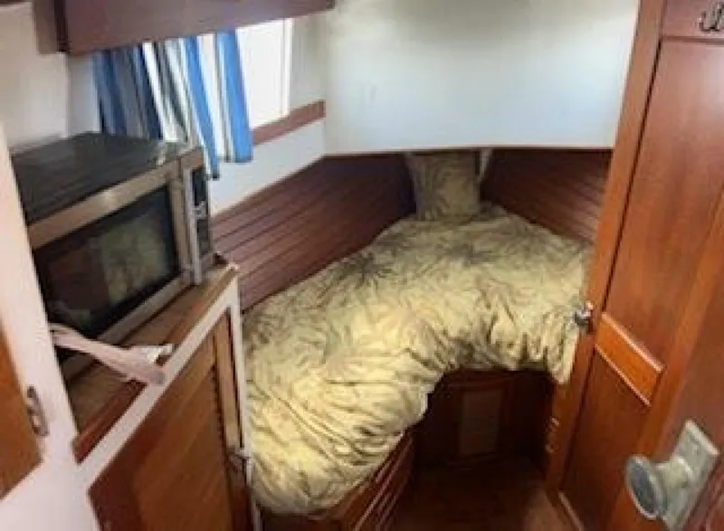 Slide: The Image of Grand Banks 36 1989 - 5414774