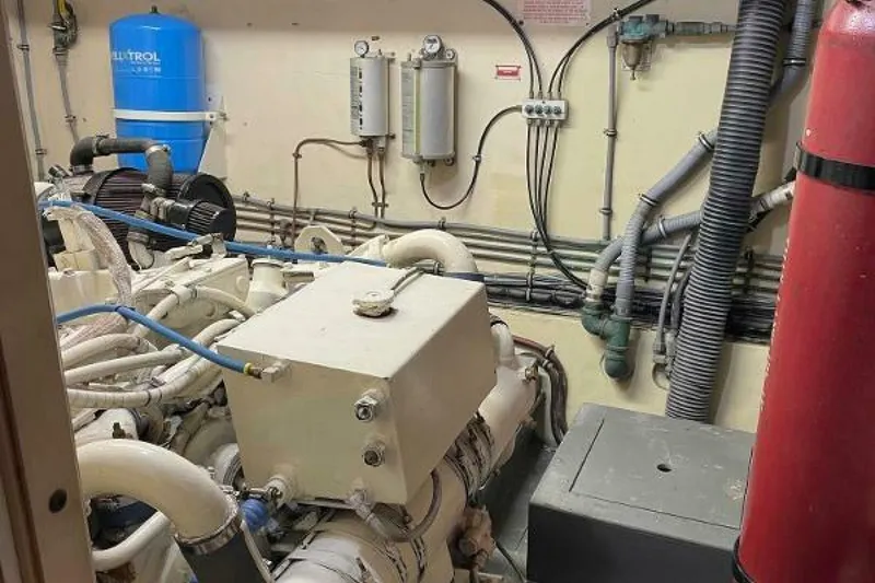 Slide: The Image of Cabo 60 Motor Yacht 1988 - 5215062