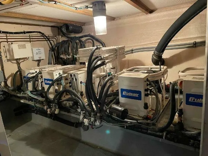 Slide: The Image of Cabo 60 Motor Yacht 1988 - 5215076