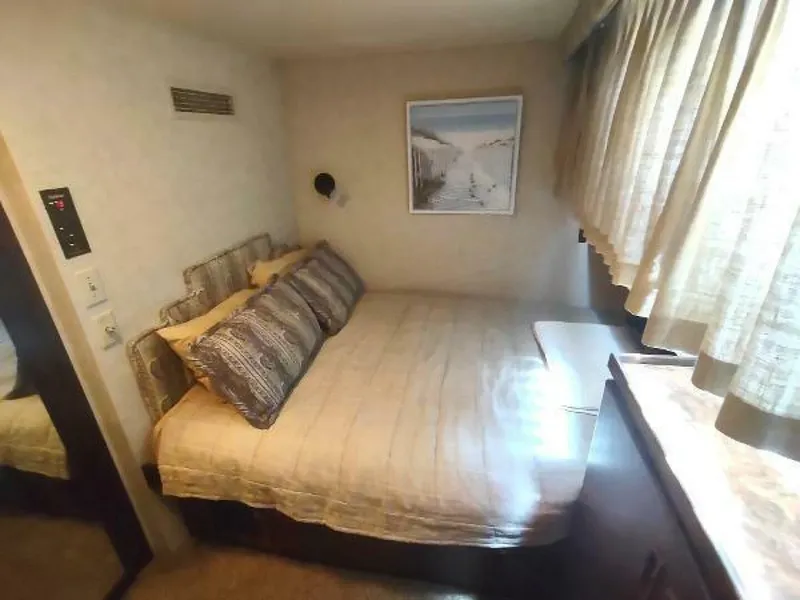 Slide: The Image of Cabo 60 Motor Yacht 1988 - 5215008