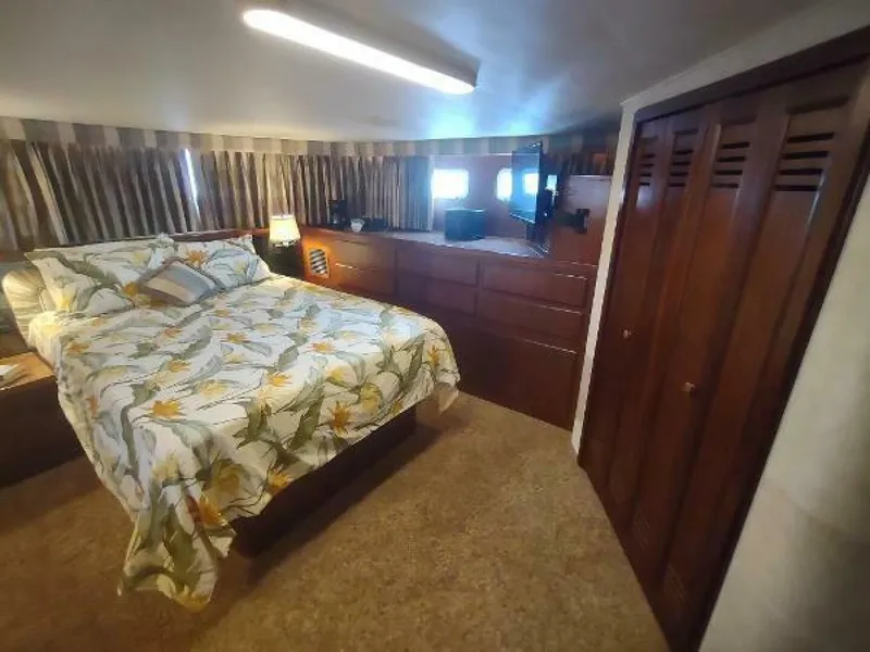 Slide: The Image of Cabo 60 Motor Yacht 1988 - 5215020