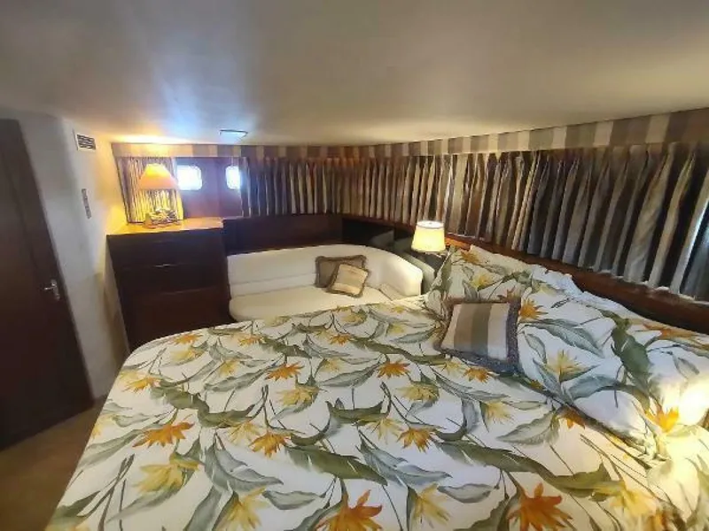 Slide: The Image of Cabo 60 Motor Yacht 1988 - 5215022