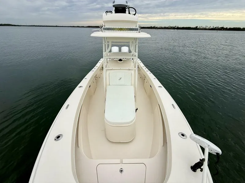 Slide: The Image of 2019 Young Boats 27 - Foredeck - 5929125