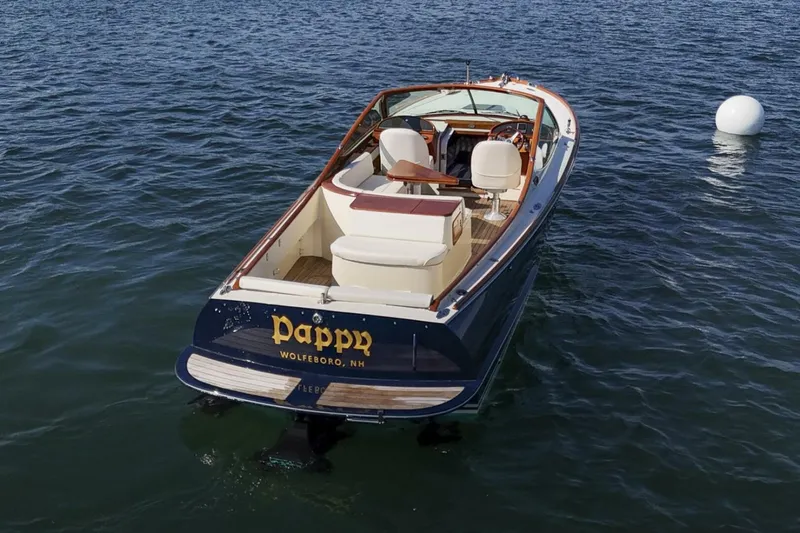 Slide: The Image of Hinckley Talaria 29 Runabout 2004 - 5216004