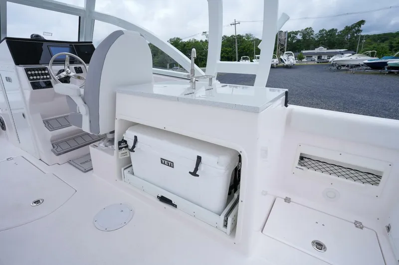 Slide: The Image of Sea Fox 268 Traveler 2025 - 5469591