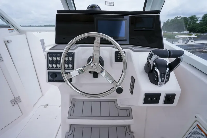 Slide: The Image of Sea Fox 268 Traveler 2025 - 5469596