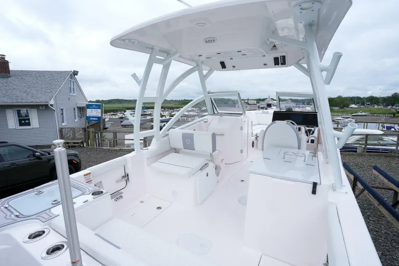 Slide: The Image of Sea Fox 268 Traveler 2025 - 5469584