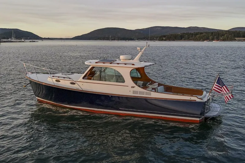 Slide: The Image of Hinckley Yachts Picnic Boat 37 MKIII 2010 - 5216639