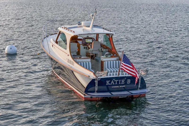 Slide: The Image of Hinckley Yachts Picnic Boat 37 MKIII 2010 - 5216629