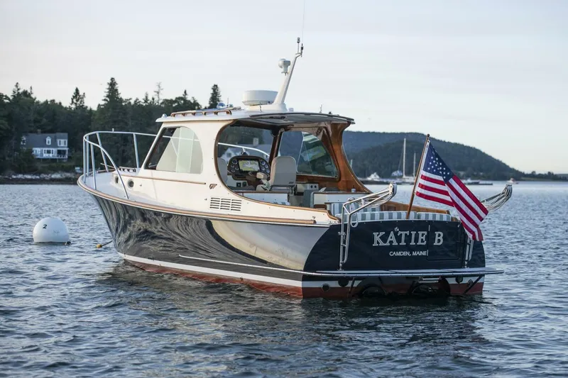 Slide: The Image of Hinckley Yachts Picnic Boat 37 MKIII 2010 - 5216687