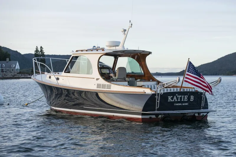 Slide: The Image of Hinckley Yachts Picnic Boat 37 MKIII 2010 - 5216689