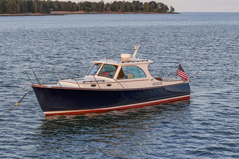 Slide: The Image of Hinckley Yachts Picnic Boat 37 MKIII 2010 - 5216632