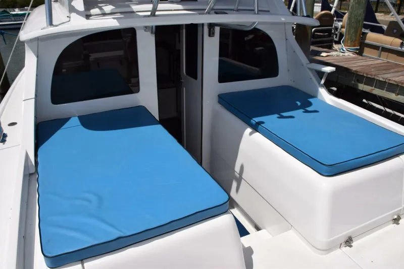 Slide: The Image of Great Cruising Lounges, Cushions On Engine Boxes - 5271084
