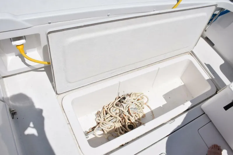 Slide: The Image of Starboard Underdeck Box With Stern Anchor - 5271101