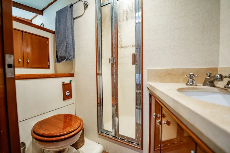 Slide: The Image of Rybovich 55 Convertible 1983 - 5551007