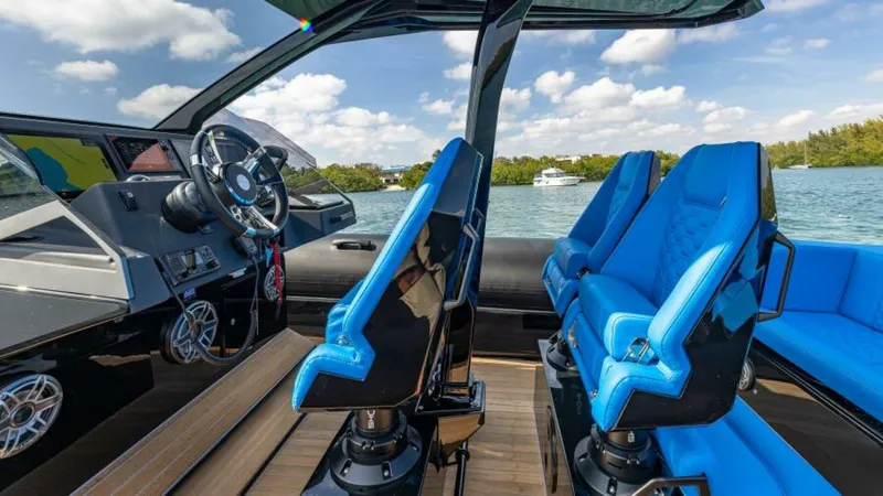 Slide: The Image of Technohull 38 Grand Sport 2025 - 5217182