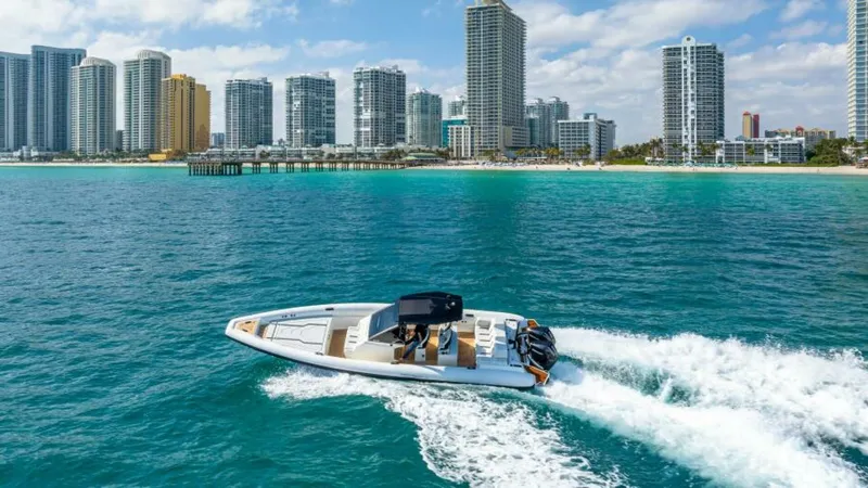 Slide: The Image of 23 GTX_WEB 6 - 5217419