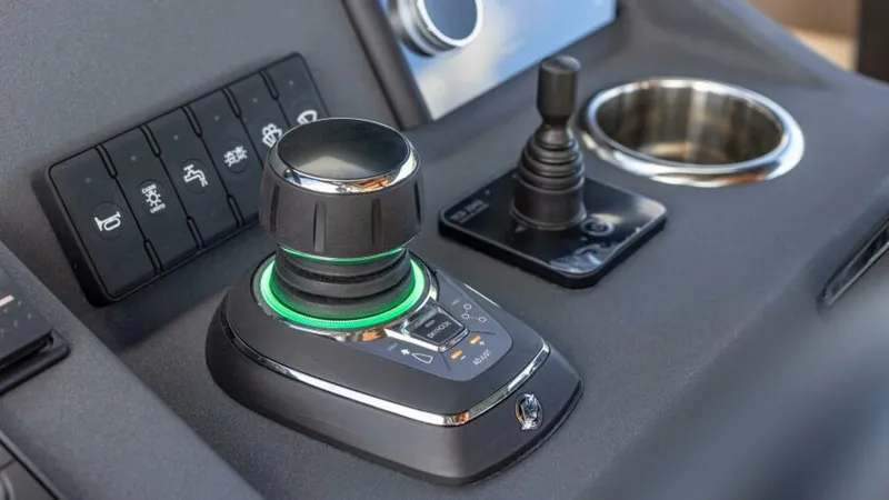 Slide: The Image of 19 Best RIB Technohull Alpha 40 Joystick - 5217572