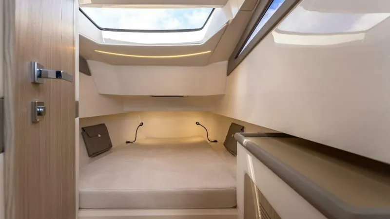 Slide: The Image of 20 Best RIB Technohull Alpha 40 Cabin - 5217573