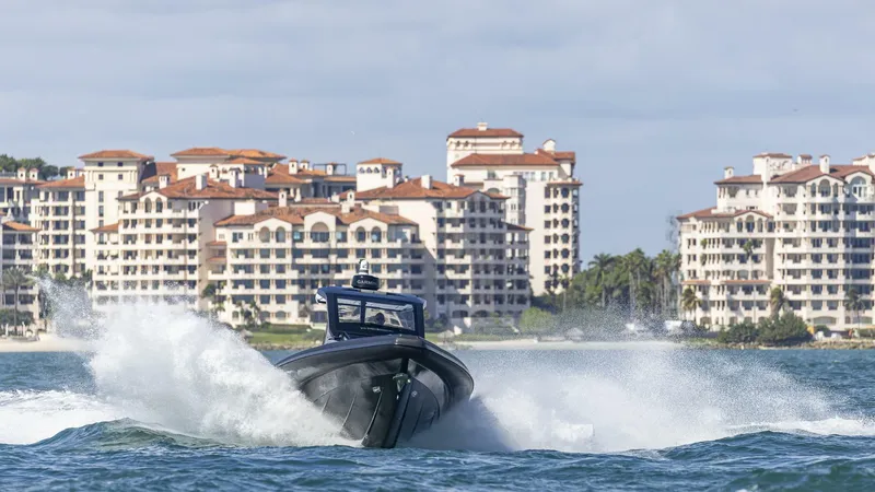 Slide: The Image of Omega_47_WEB 23 - 5217896