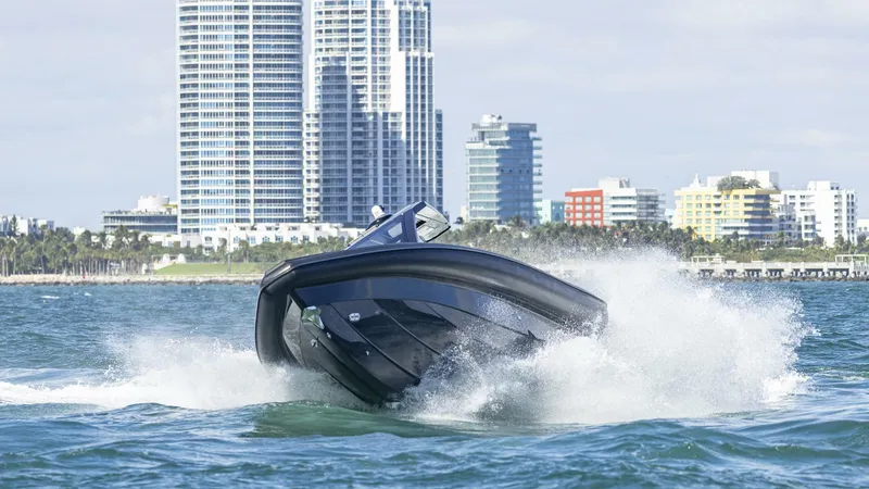 Slide: The Image of Omega_47_WEB 30 - 5217903