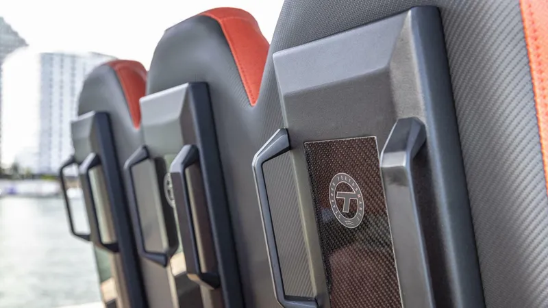 Slide: The Image of Omega_47_WEB 81 - 5217954