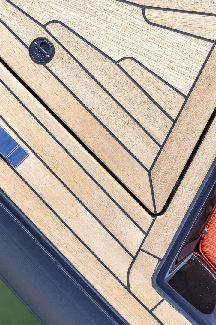 Slide: The Image of Omega_47_WEB 75 - 5217853