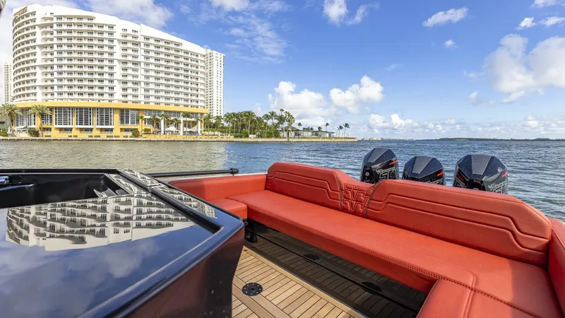 Slide: The Image of Omega_47_WEB 93 - 5217871